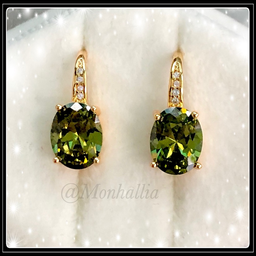 NEW 14K GOLD PERIDOT AUGUST OLIVE GREEN HOOK LOOP EARRINGS